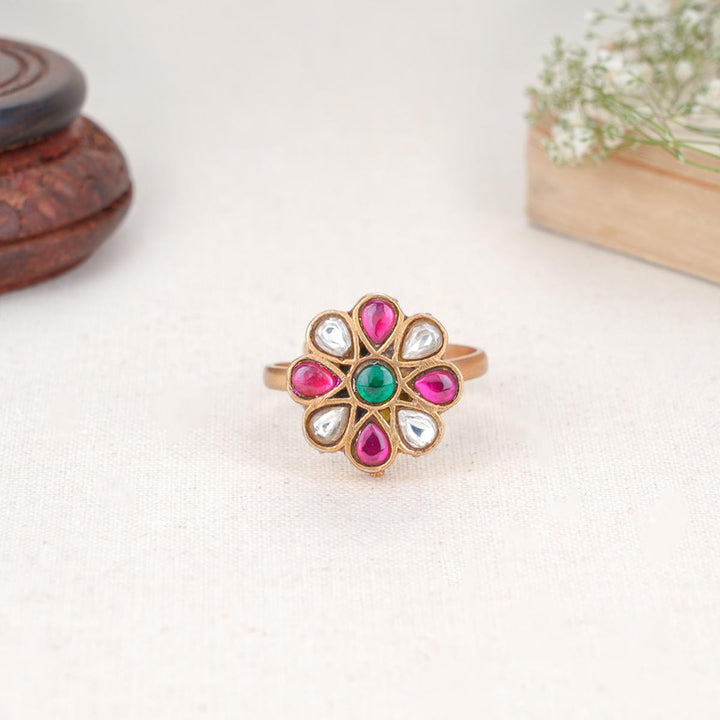 Amithva Kundan Ring