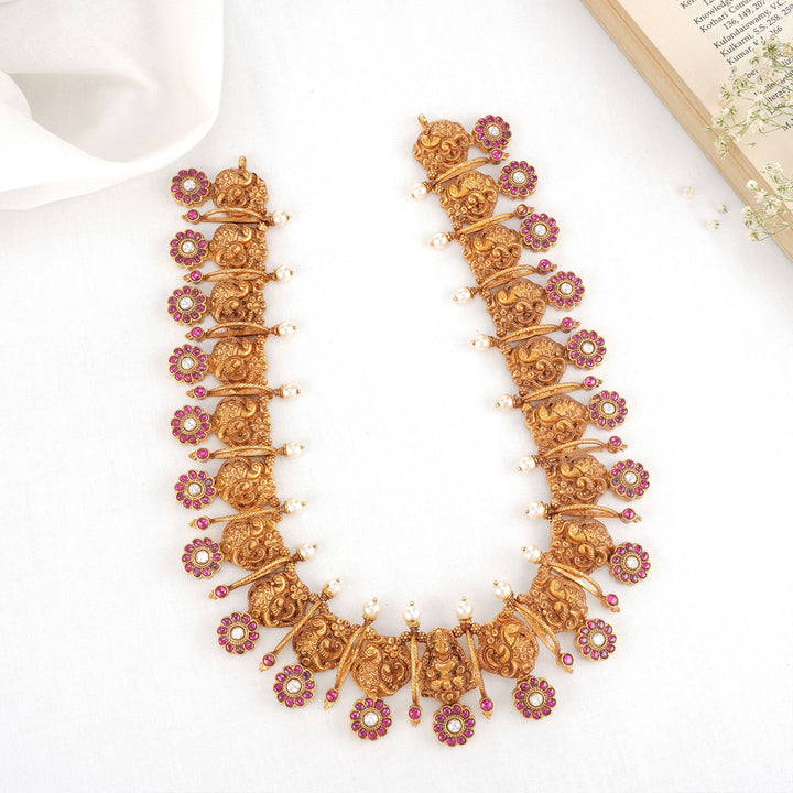 Jwalanti Necklace