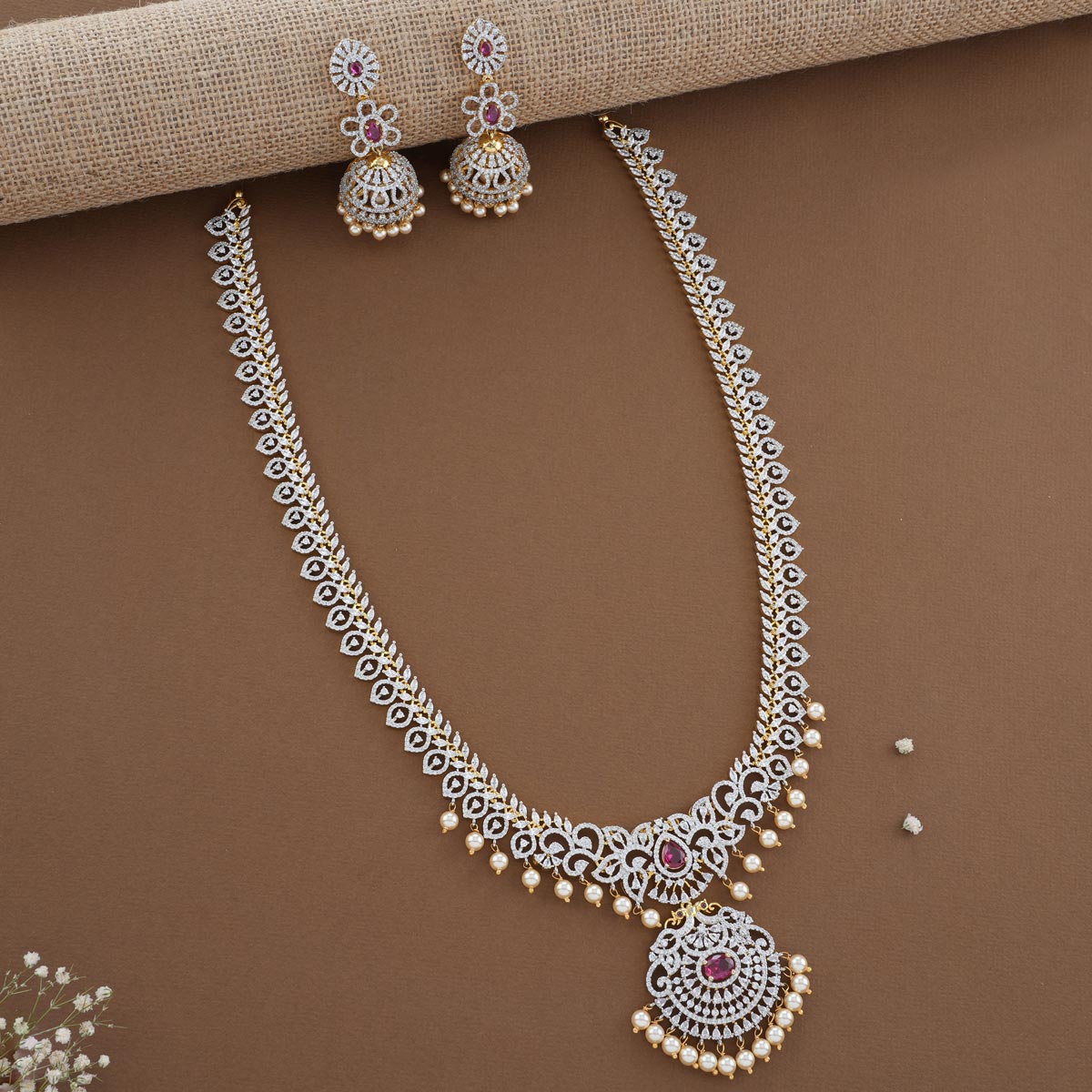 Silver necklace set hot sale with price