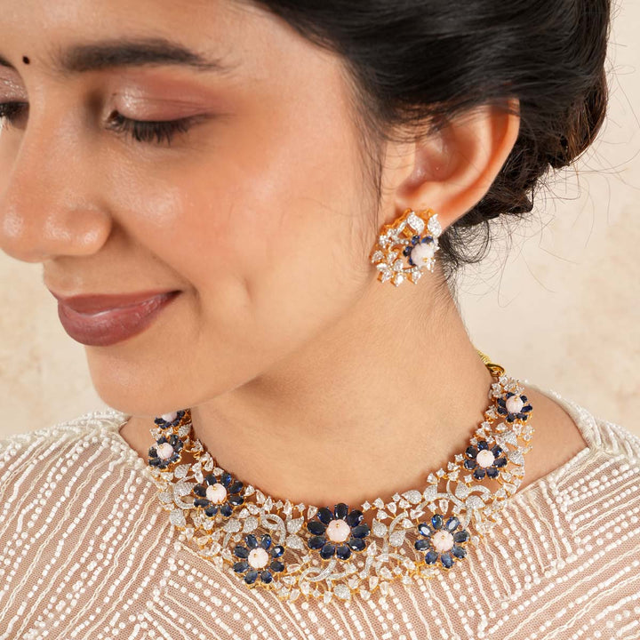 Beauteous Avikam Necklace Set