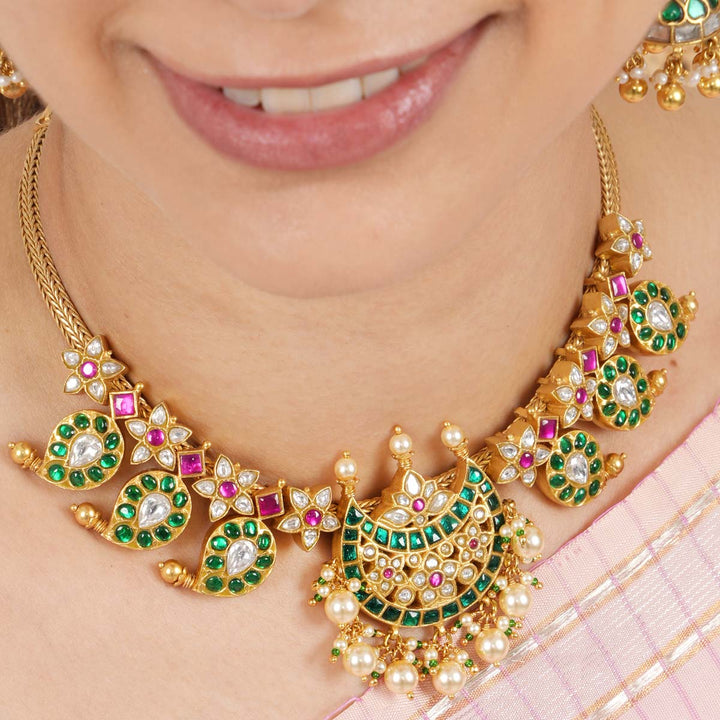 Shriyai Kundan Necklace