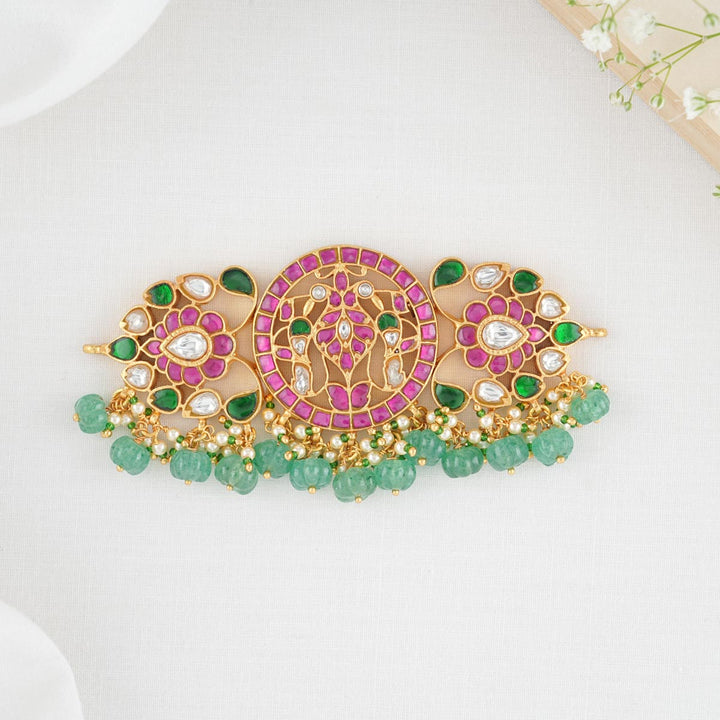 Abishi Kundan Choker