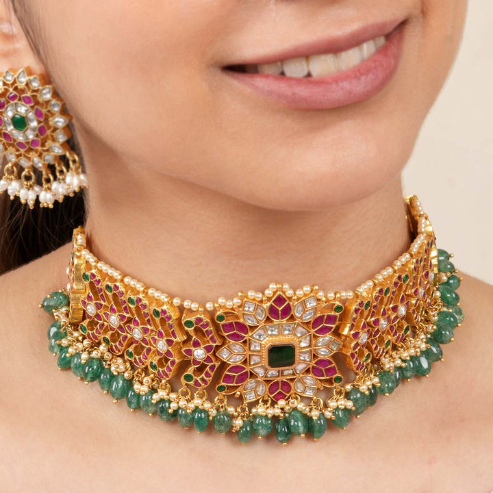 Shrutn Kundan Choker