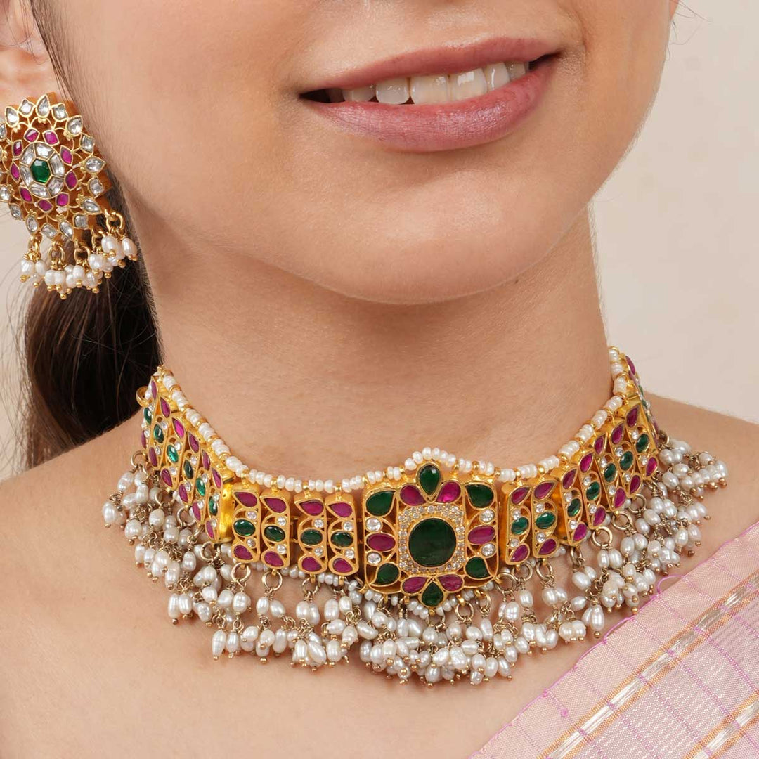 Lavian Kundan Choker