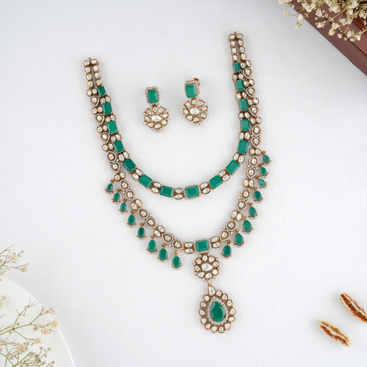 Zarisha Victorian Necklace Set