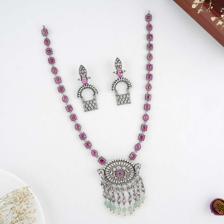 Dynamite Long Necklace Set