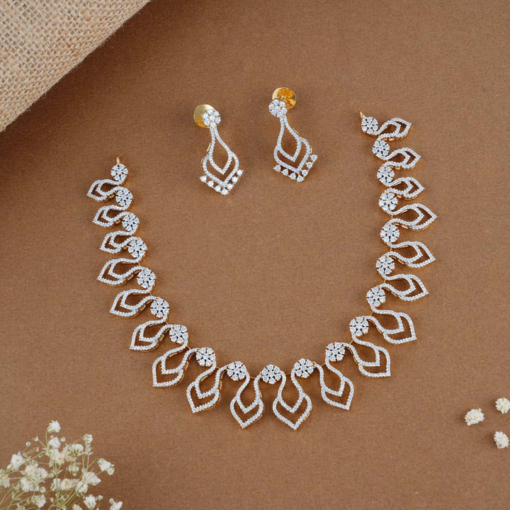 Shayana Diamond Design Necklace Set