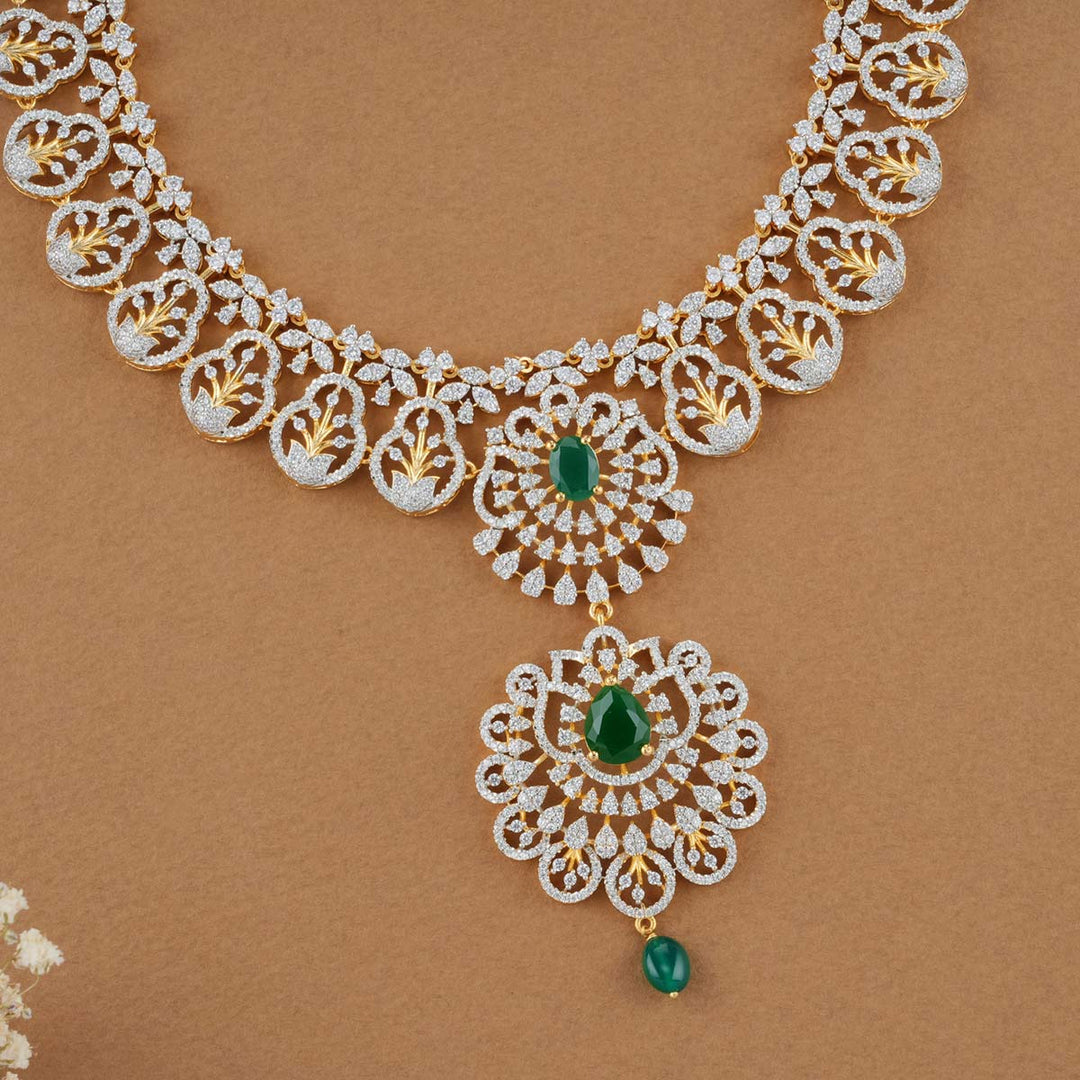 The Kiya Diamond Design Necklace Set