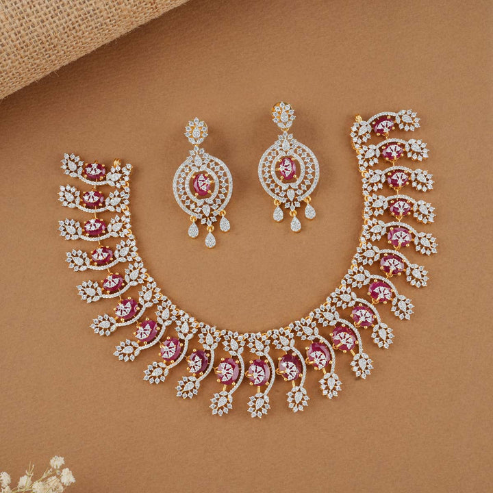 Yulissa Avikam Necklace Set