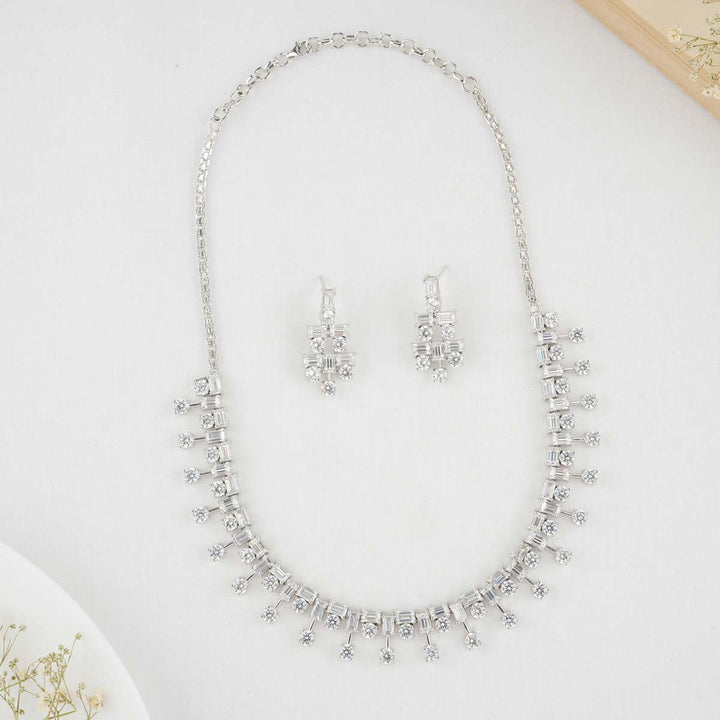 Mahira Necklace Set