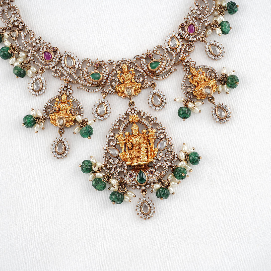 Vikata Victorian Necklace Set