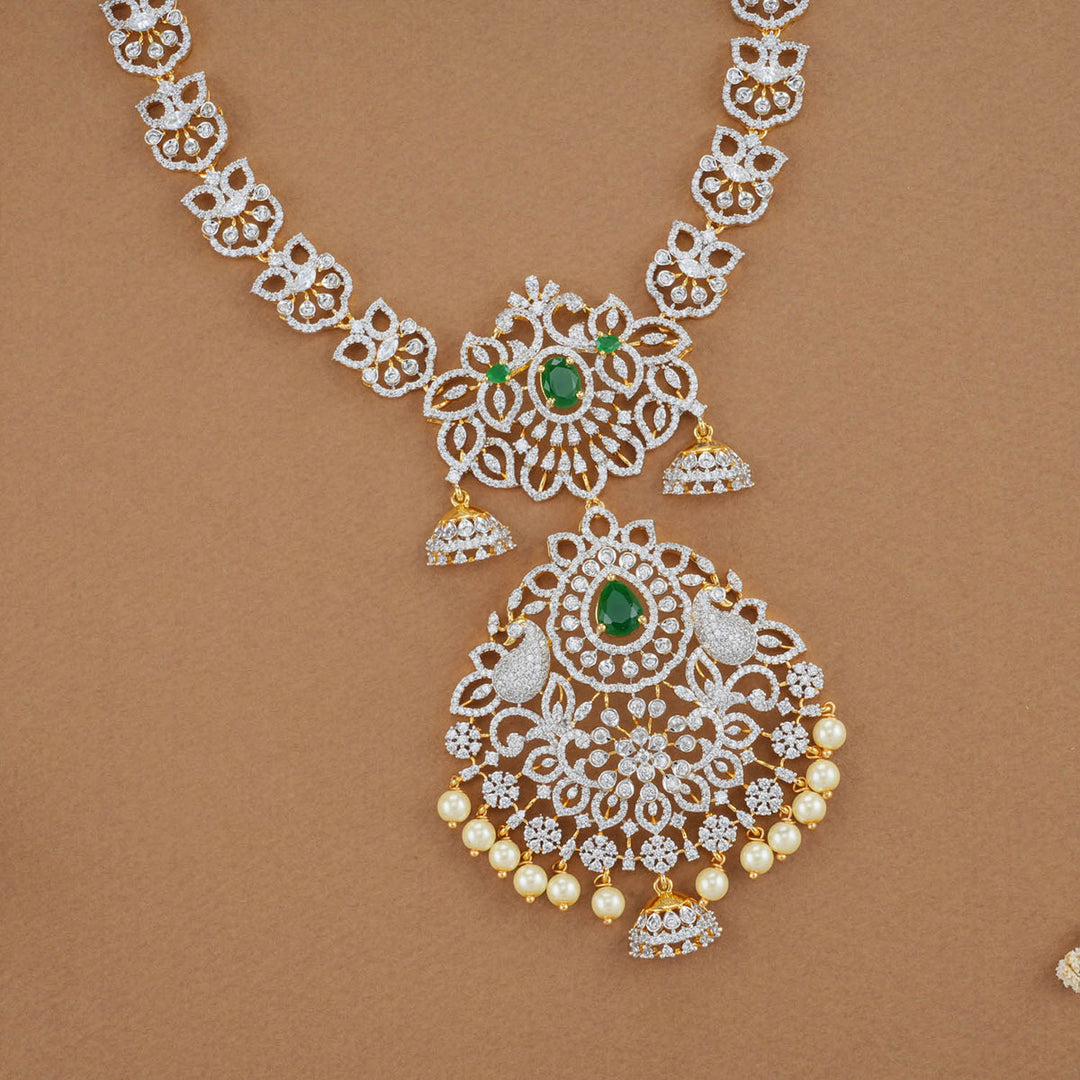 Prosaic Avikam Long Necklace Set