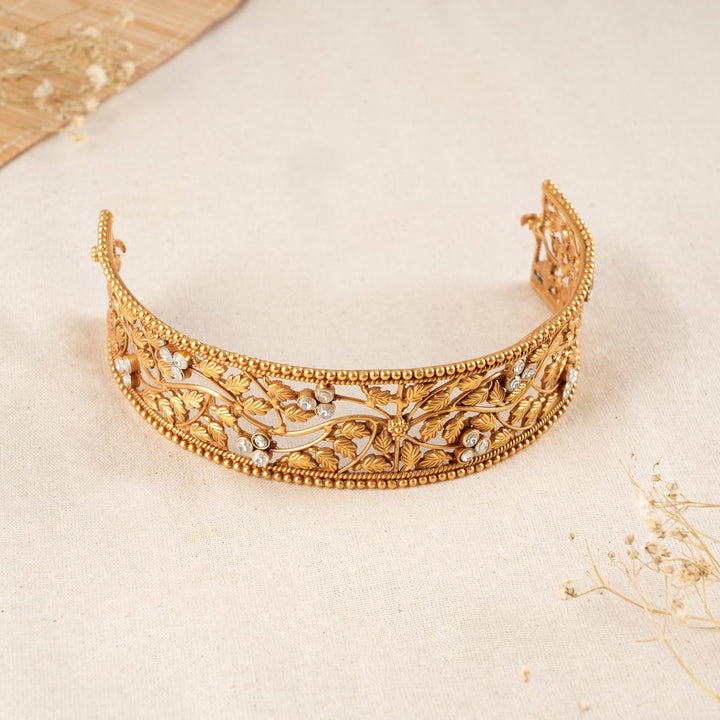 Unisia Kundan Choker