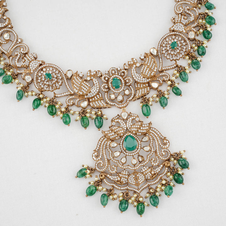 Nirvika Victorian Necklace Set