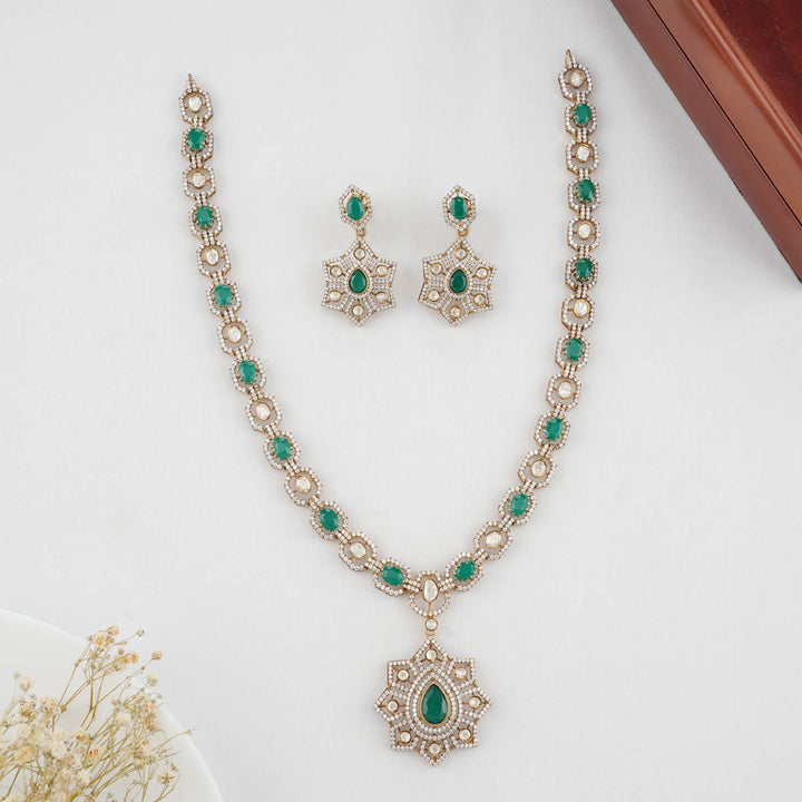 Style Gem Victorian Necklace Set