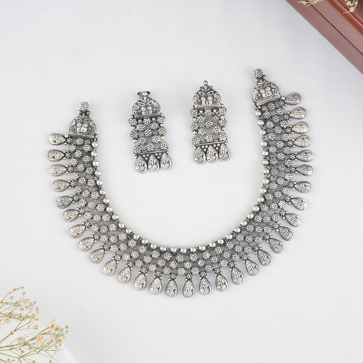 Nivish Oxidised Short Necklace Set