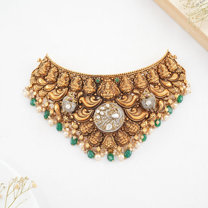 Abhita Nagas Choker