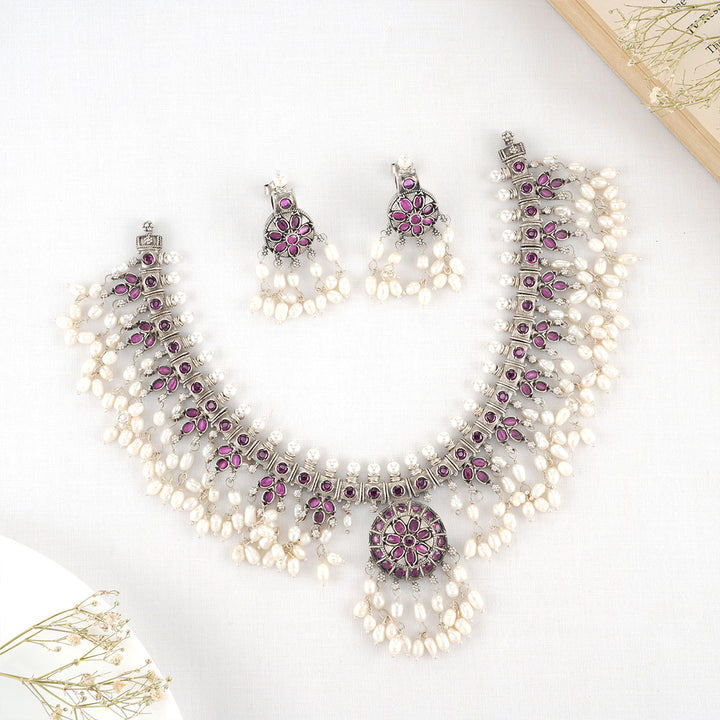 Clasin Short Necklace Set