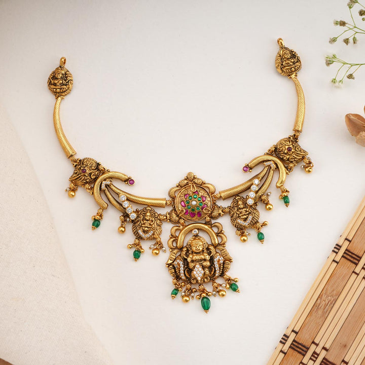 Eminent Nagas Short Necklace