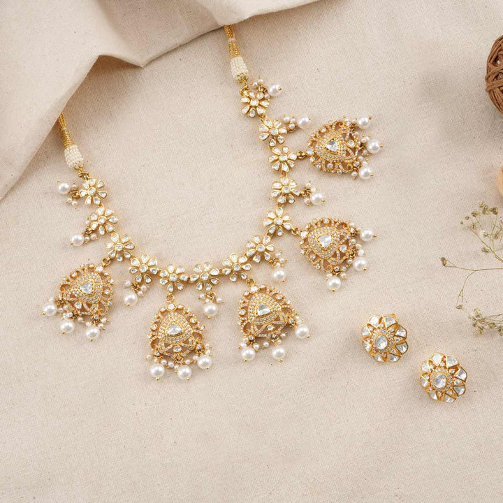 Dhanvisha Short Necklace Set