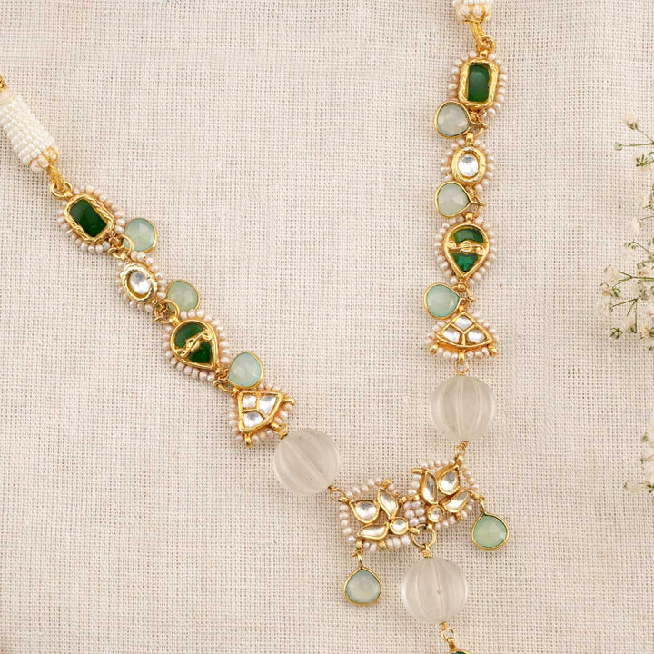 Tahina Kundan Short Necklace