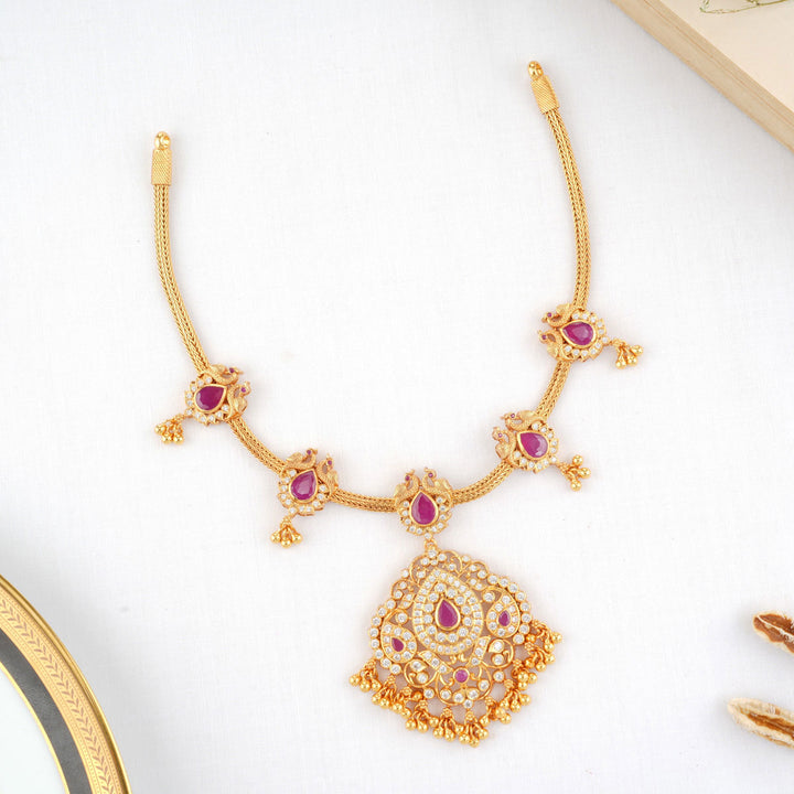 Lithika Short Necklace