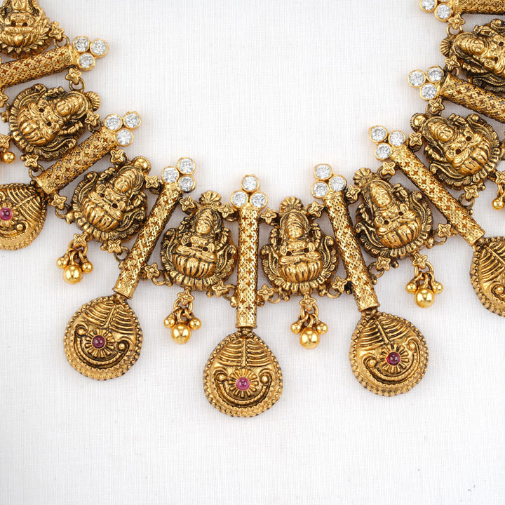 Alhina Nagas Short Necklace