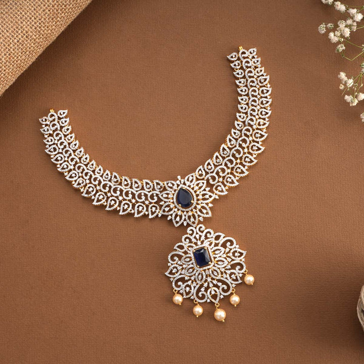 Daashina Avikam Necklace Set