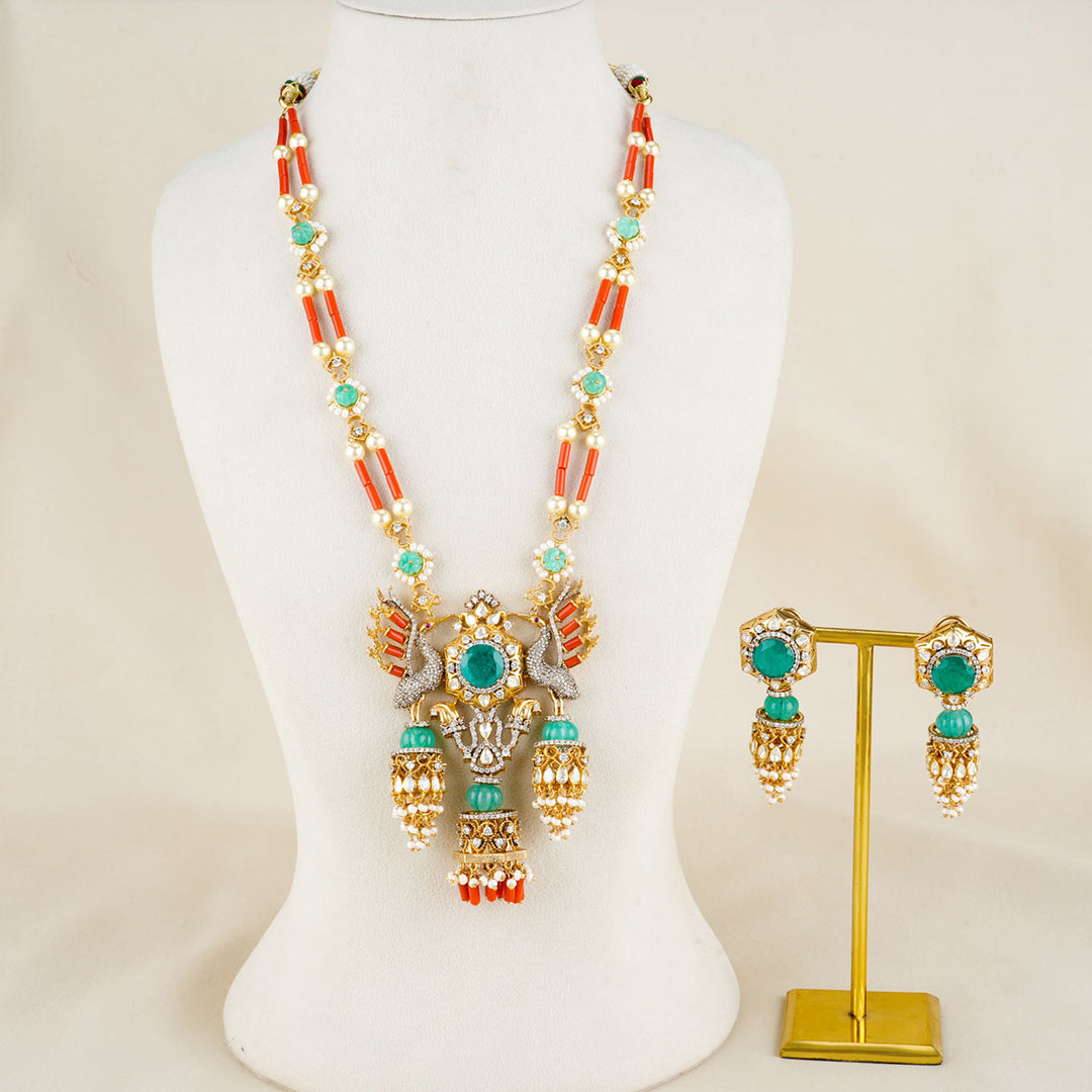 Garvita Victorian Necklace Set