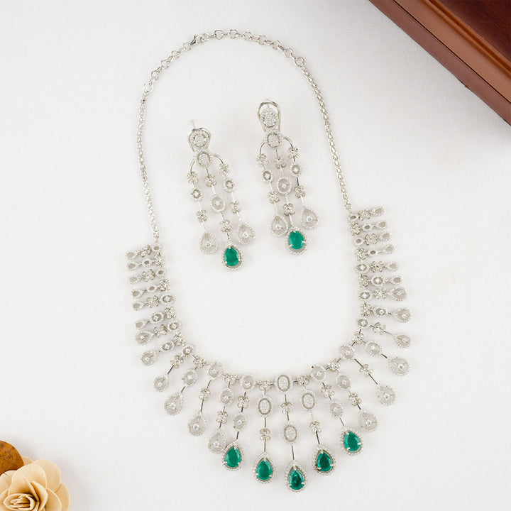 Prinisha Necklace Set