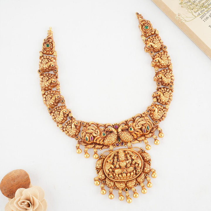 Faniyan Short Necklace