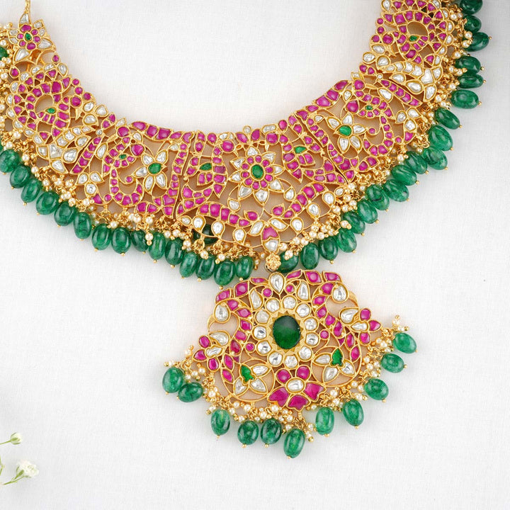 Agharn Kundan Short Necklace