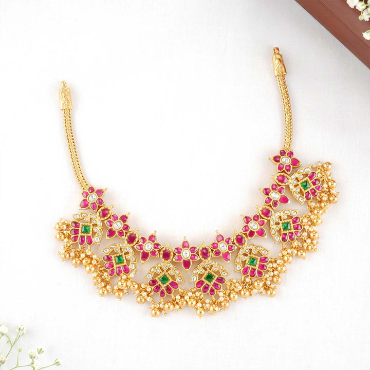 Vivaga Kundan Short Necklace