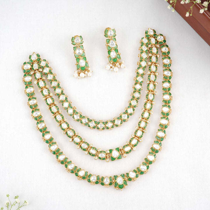 Madhila Layer Necklace Set