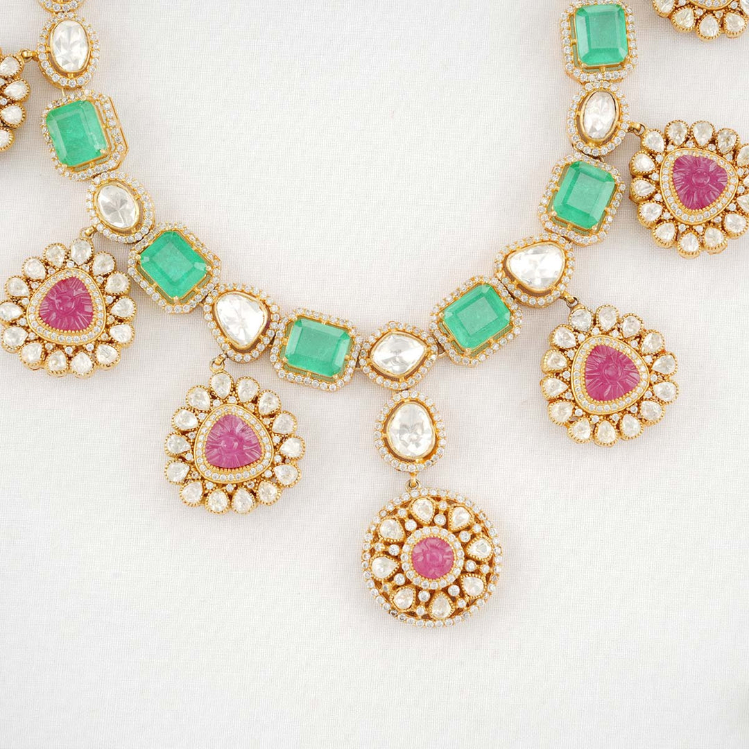 Amaiyan Stone Short Necklace