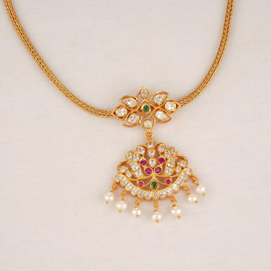 Kaviya Stone Short Necklace