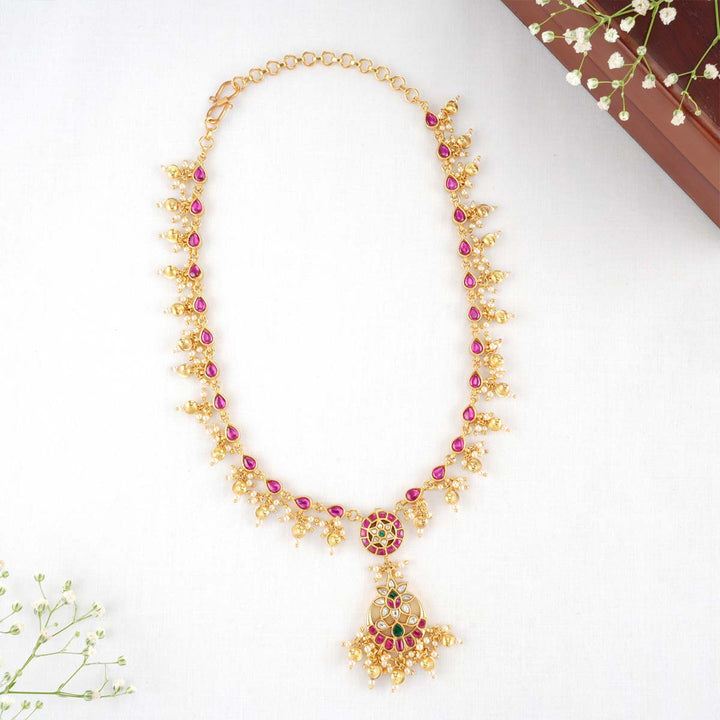 Karvin Kundan Short Necklace