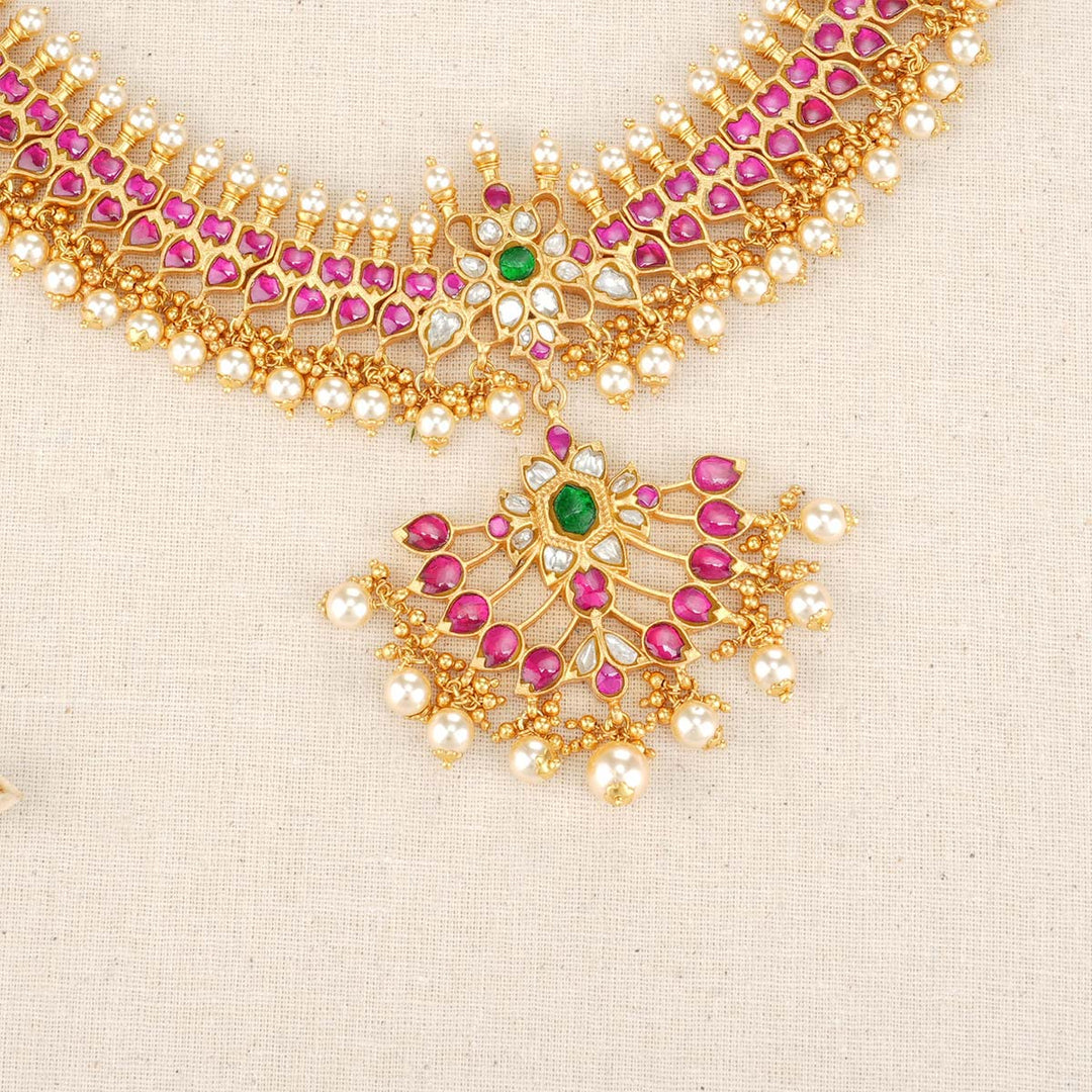 Kashvi Kundan Short Necklace