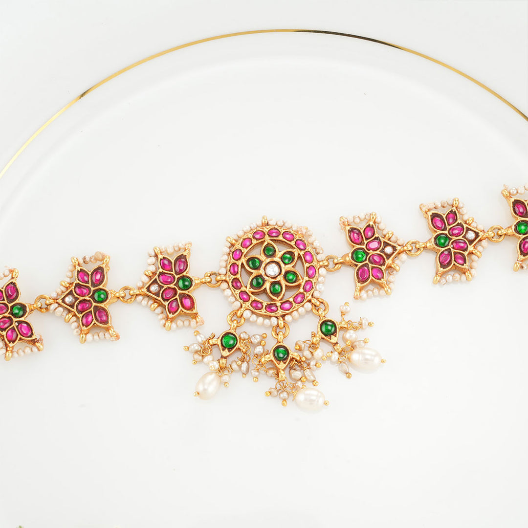 Uthika Kundan Choker Necklace