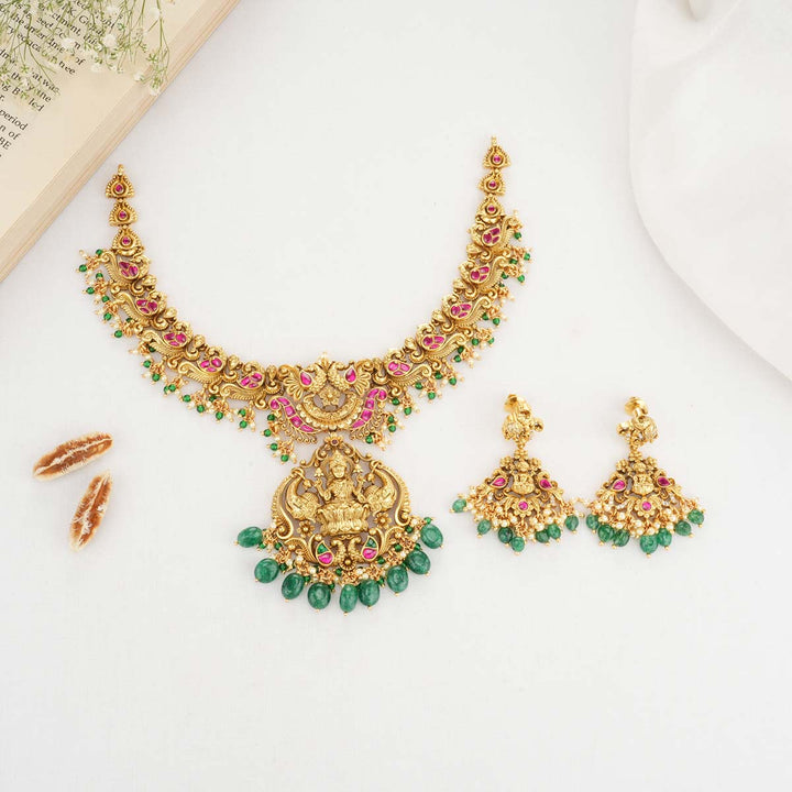 Sarina Nagas Necklace Set