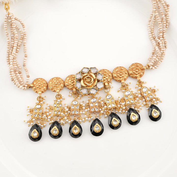 Latika Kundan Choker