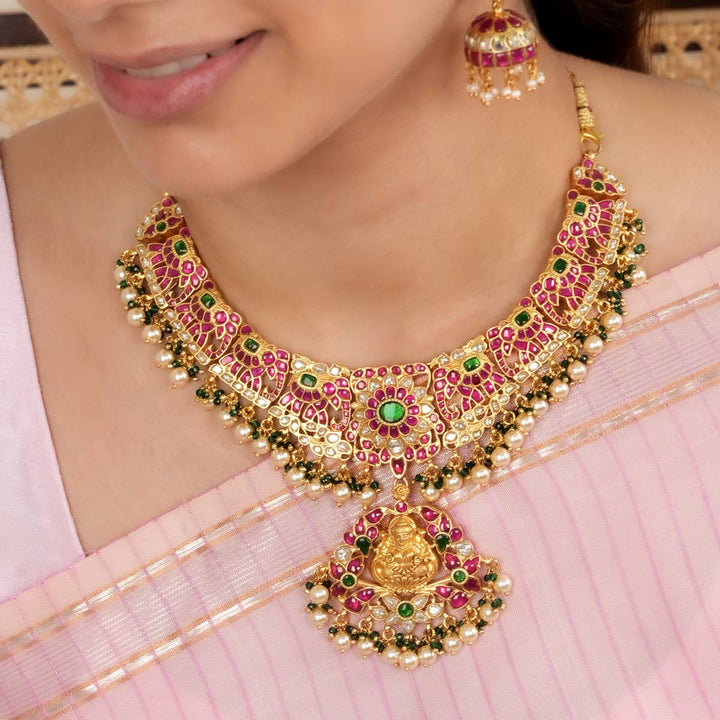 Ashwini Kundan Short Necklace