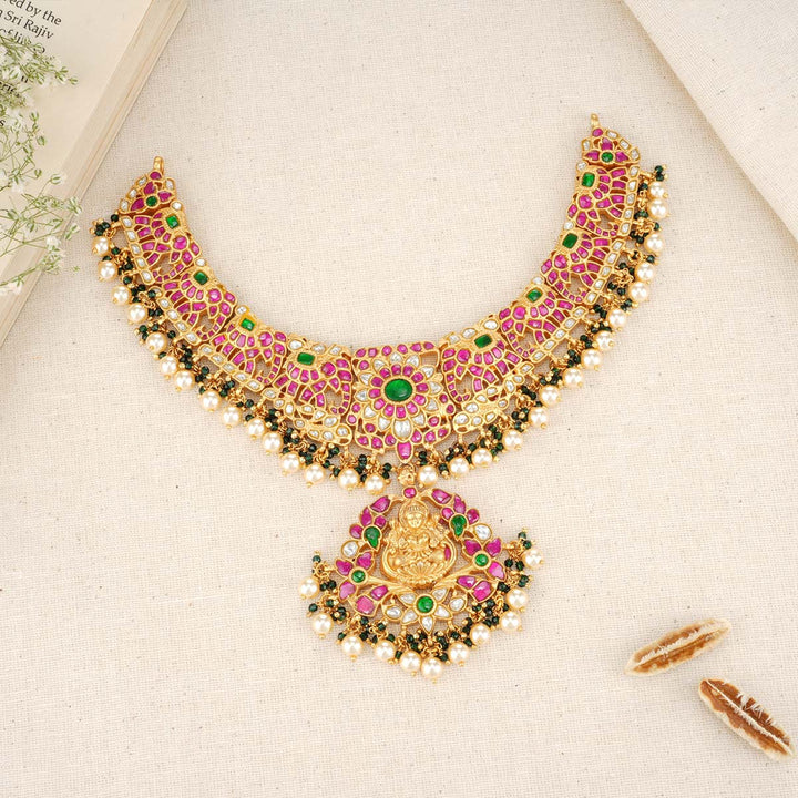 Ashwini Kundan Short Necklace