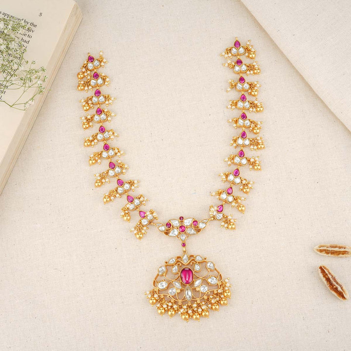 Lekha Kundan Short Necklace