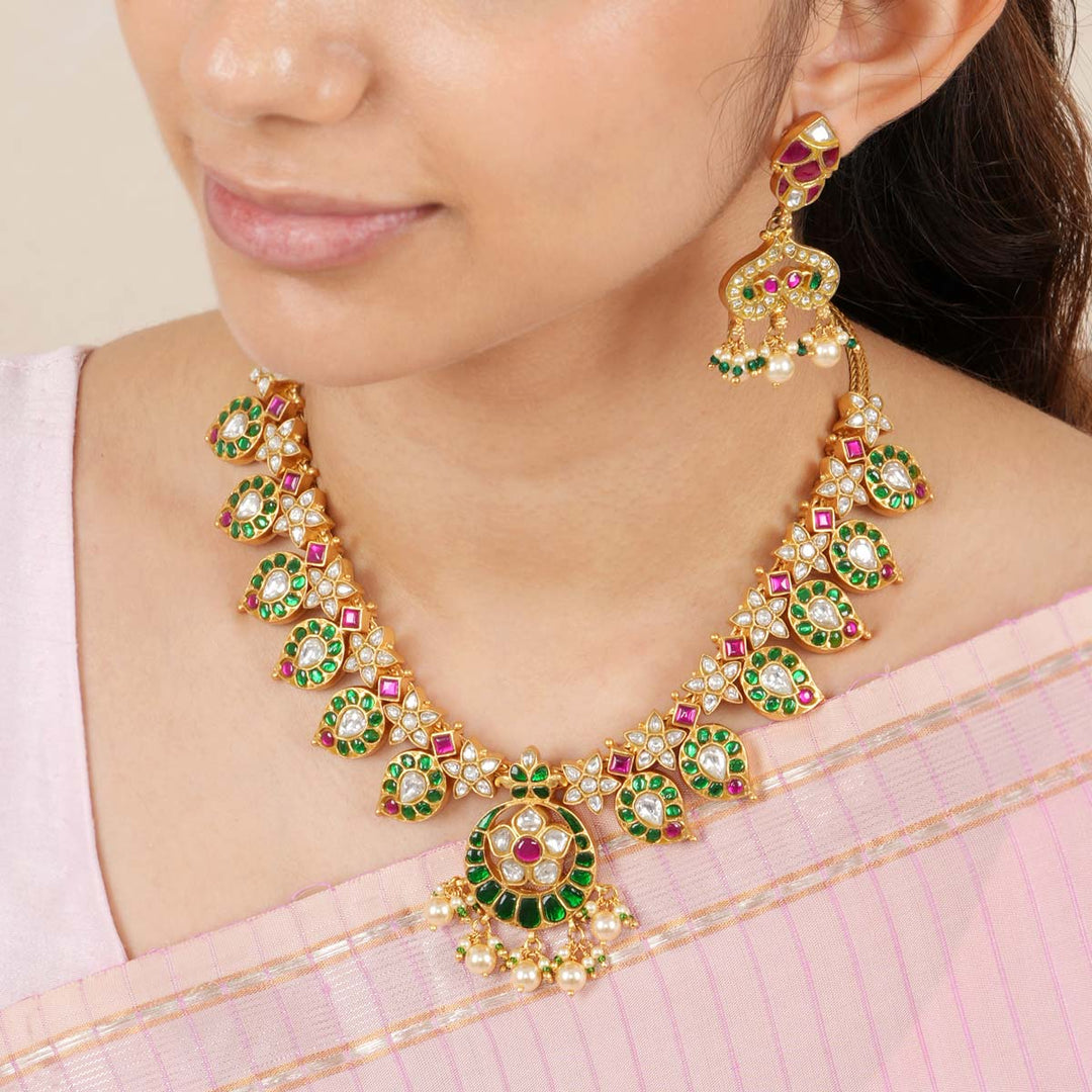 Samith Kundan Short Necklace