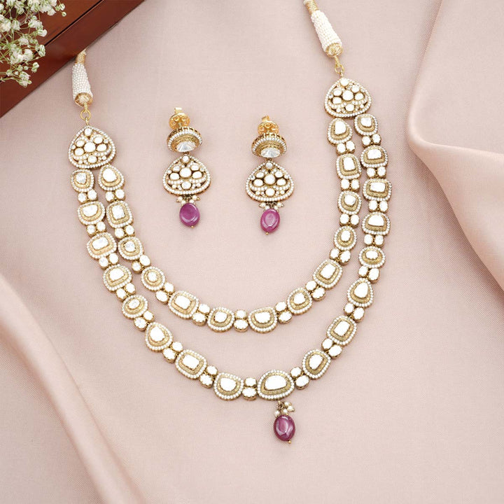 Krishu Victorian Short Necklace Set