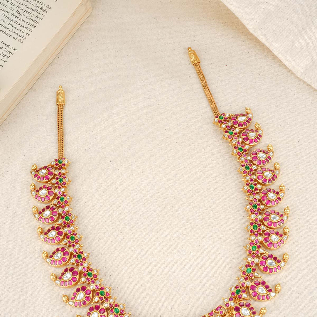 Mirnali Long Necklace