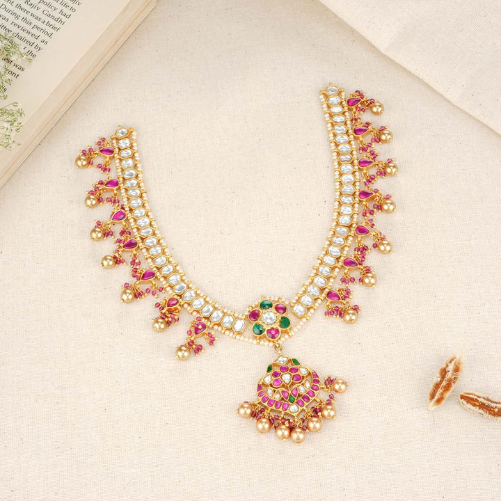 Nitra Kundan Short Necklace