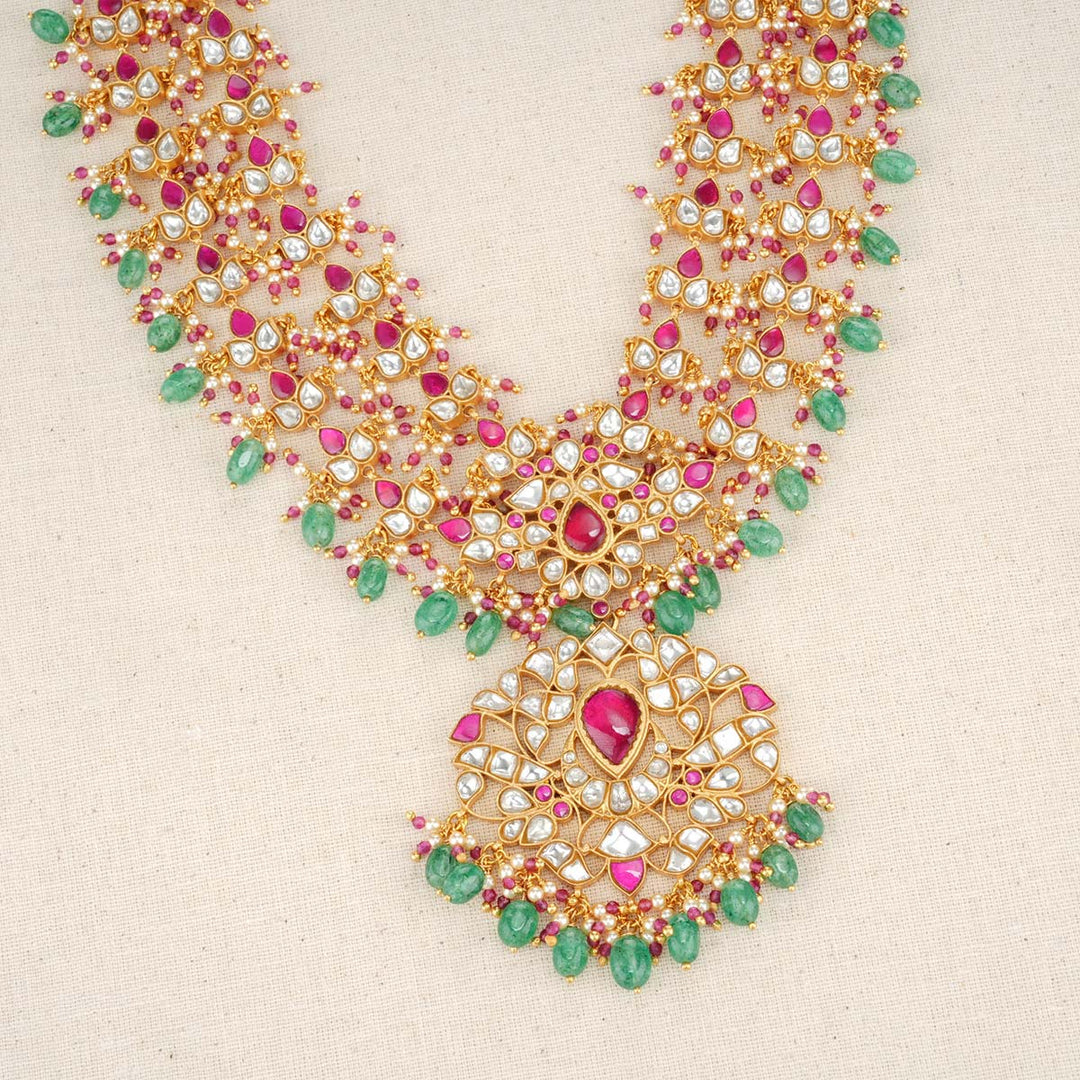 Nivitha Kundan Necklace