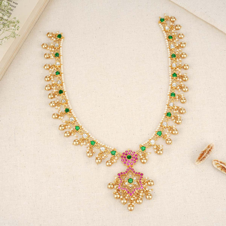 Sara Kundan Necklace